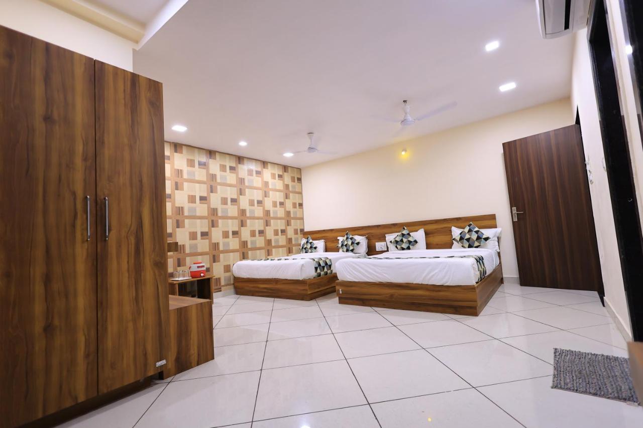 Maruti Group Of Hotels - Shri Naman Nāthdwāra Exterior foto